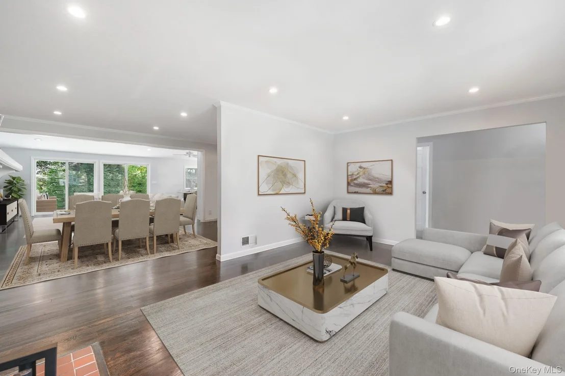 Photo of 131 Huntley Drive