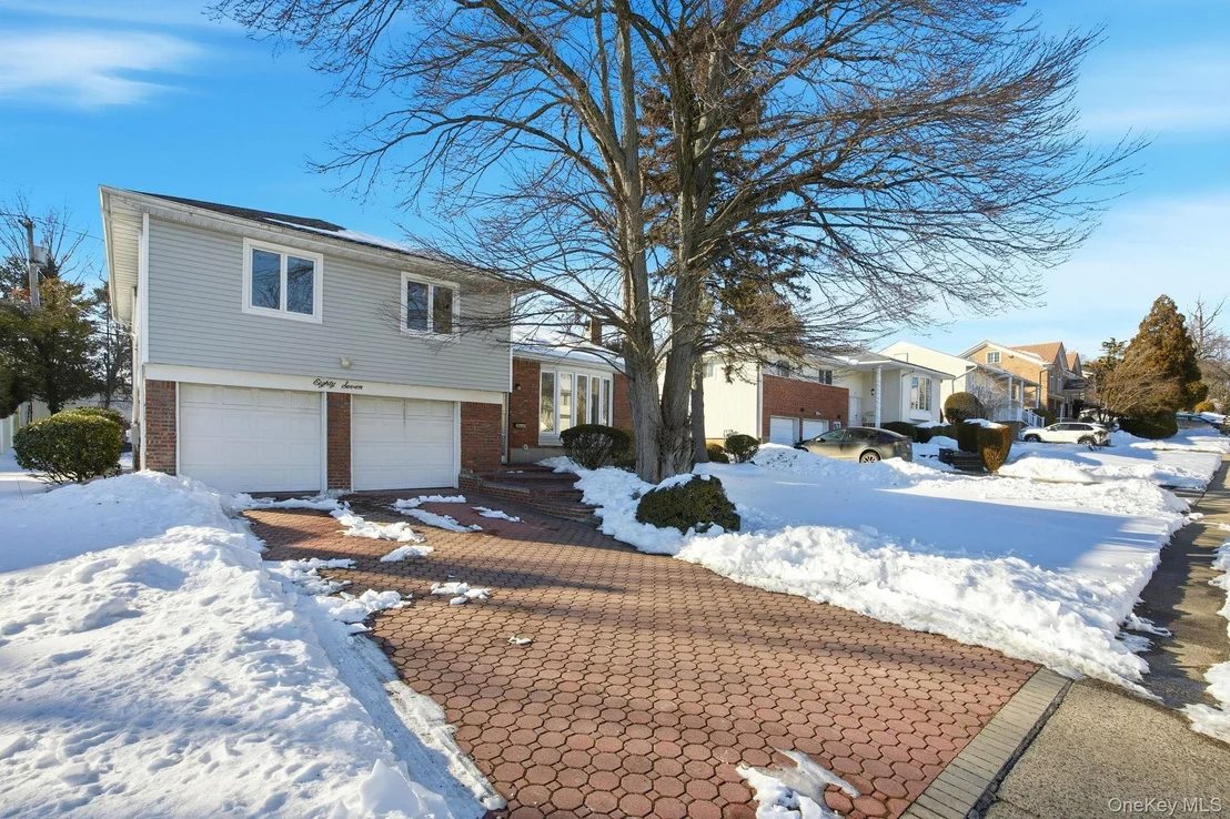 Photo of 87 Executive Drive