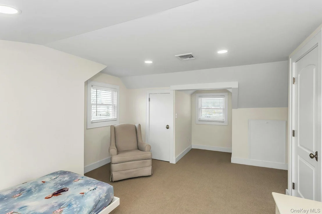 Photo of 991 Ferngate Drive