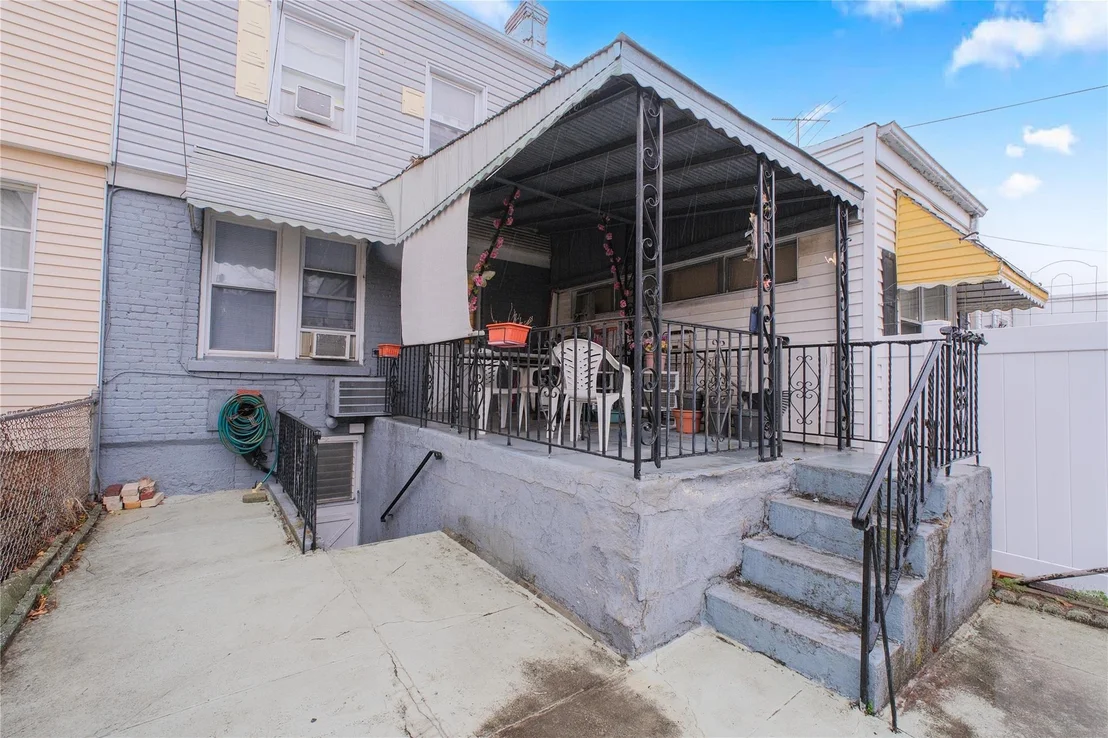 Photo of 1646 71st Street