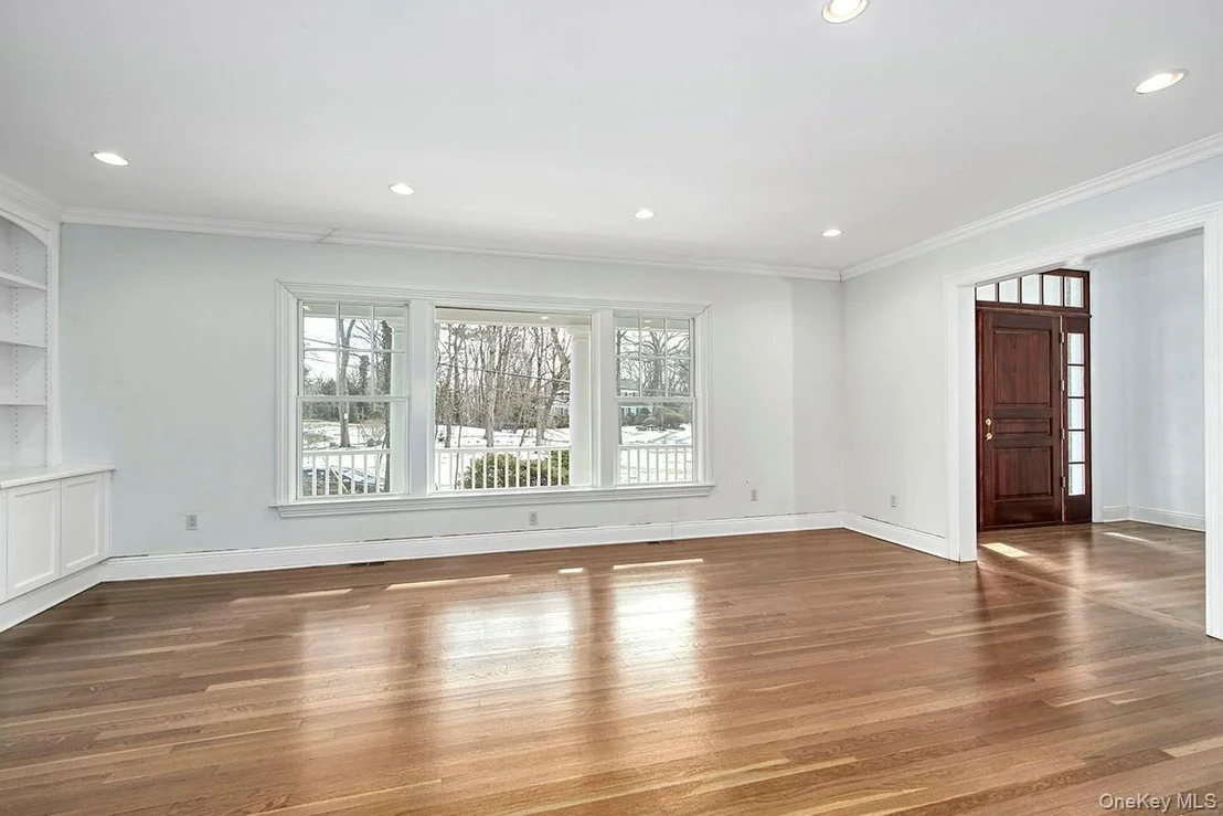Photo of 8 Walden Lane
