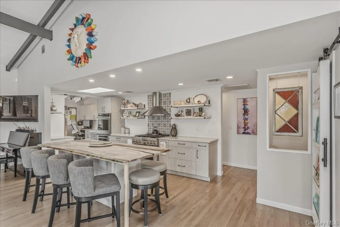 Photo of 72 Circle Drive