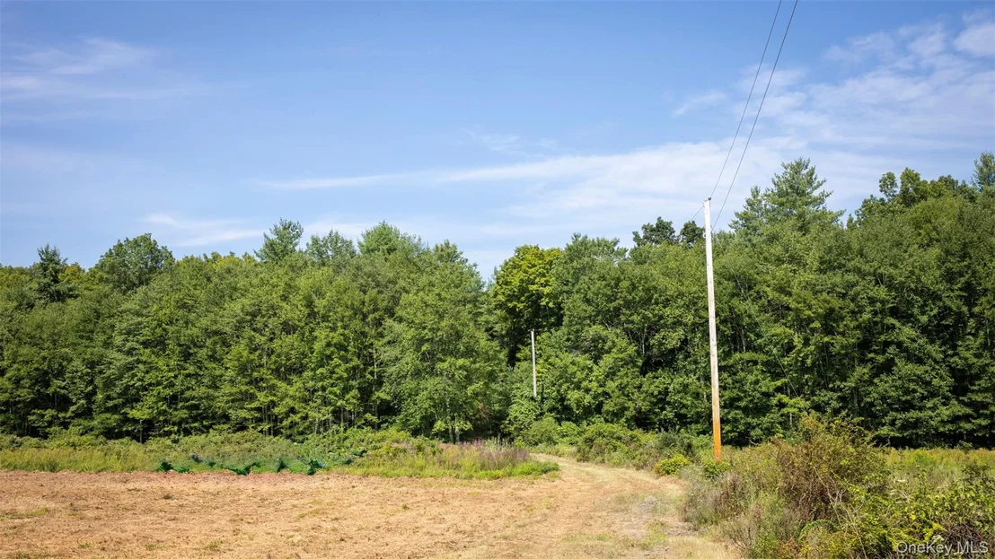 Photo of 327 Phillips Road