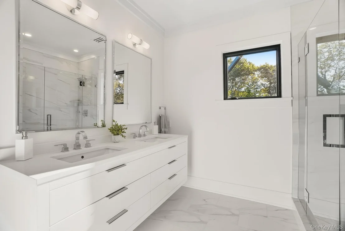 Photo of 9 Kirby Lane N