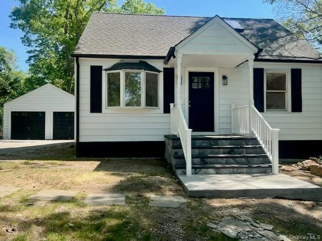 Photo of 100 Maple Lane