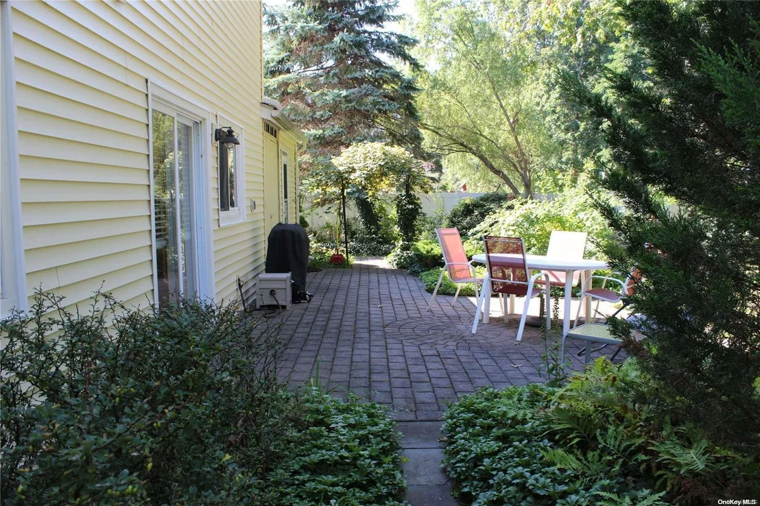 Photo of 18 Sun Valley Drive