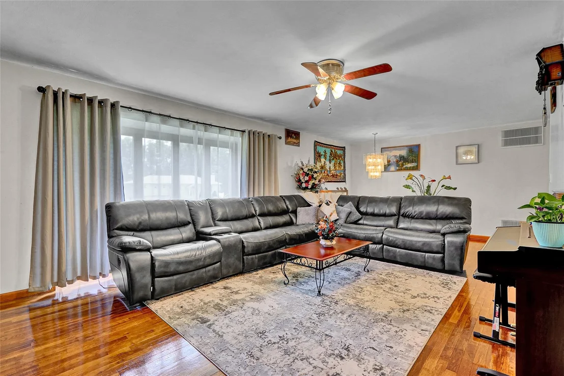 Photo of 18 Pashen Place