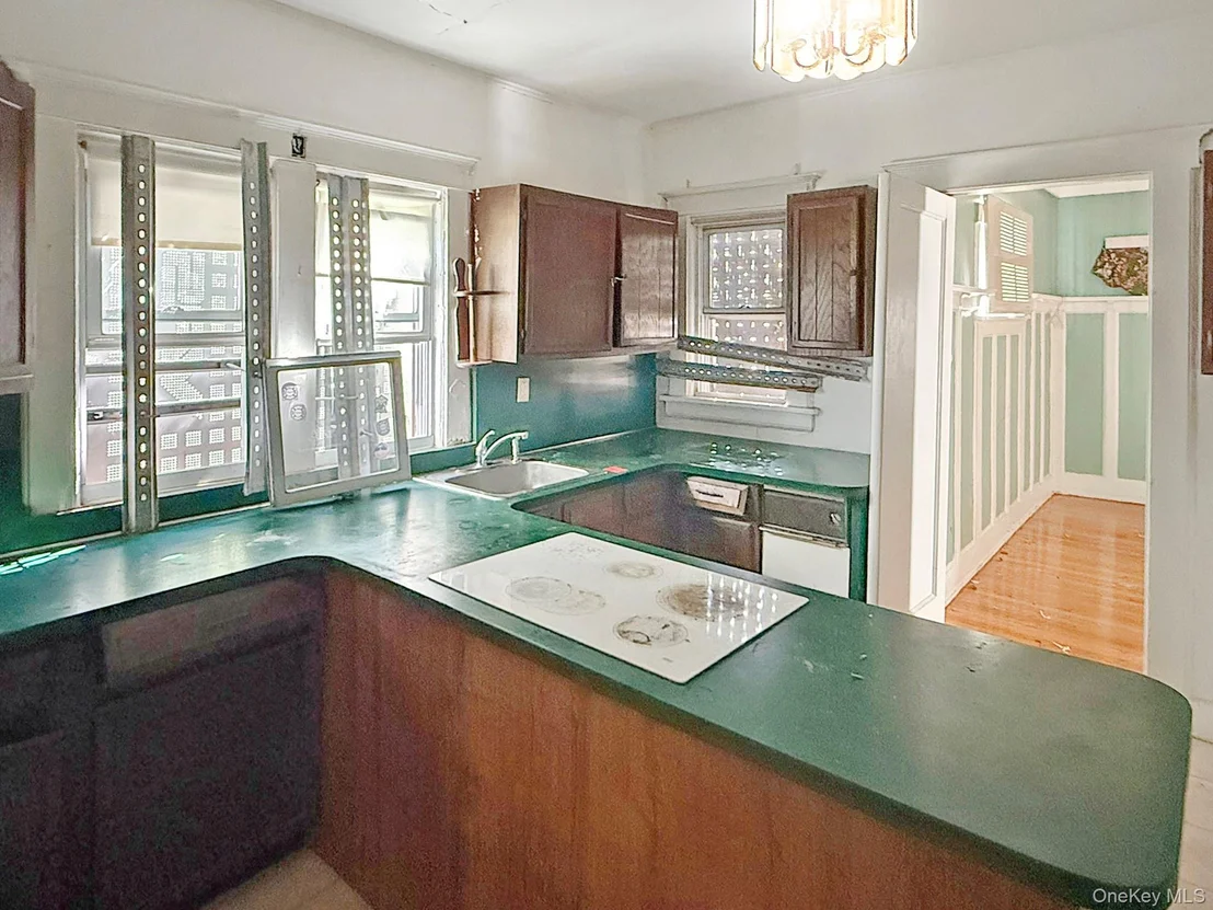 Photo of 87 Brookside Avenue