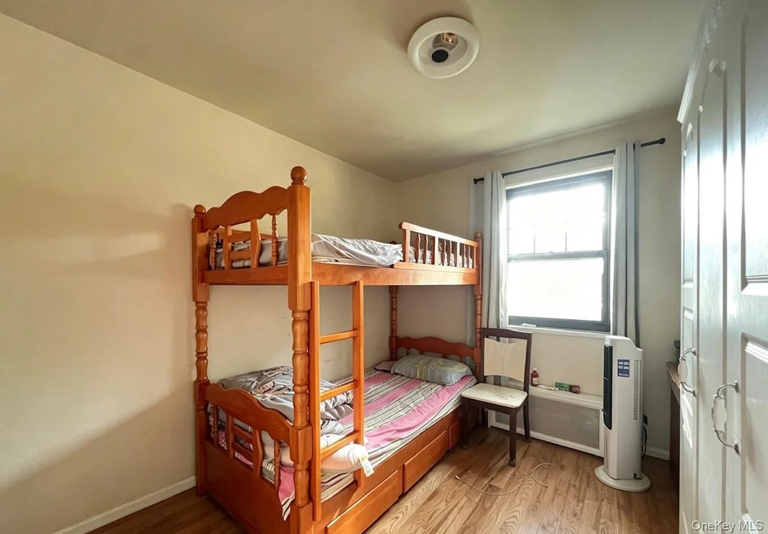 Photo of Unit A at 13604 68TH DRIVE