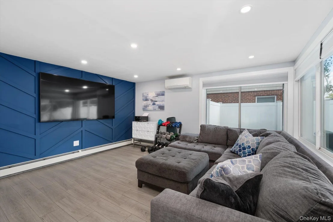Photo of 10 Jeremy Avenue