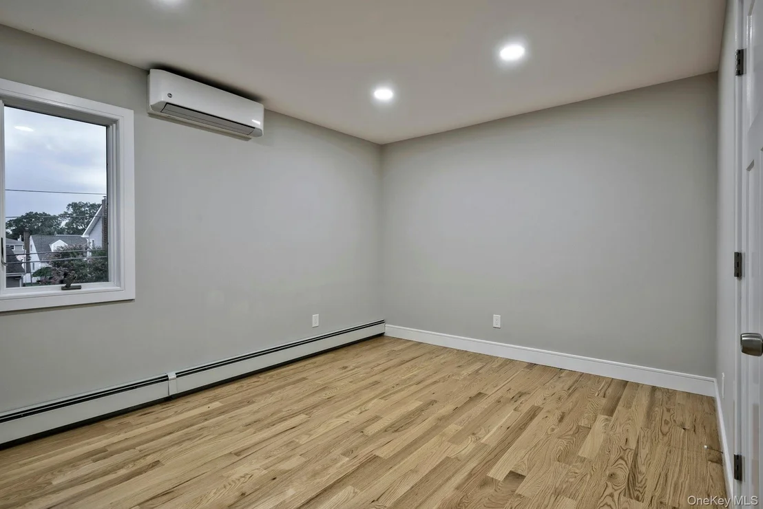 Photo of 115 Rita Drive