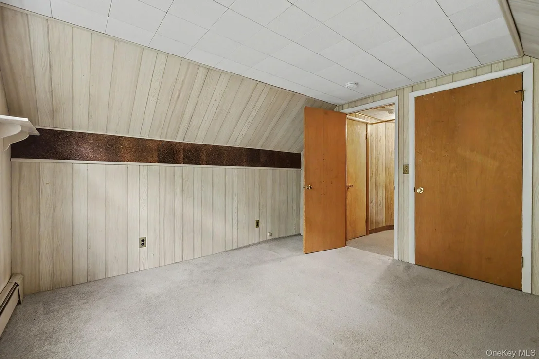 Photo of 5 Meadowbrook Drive