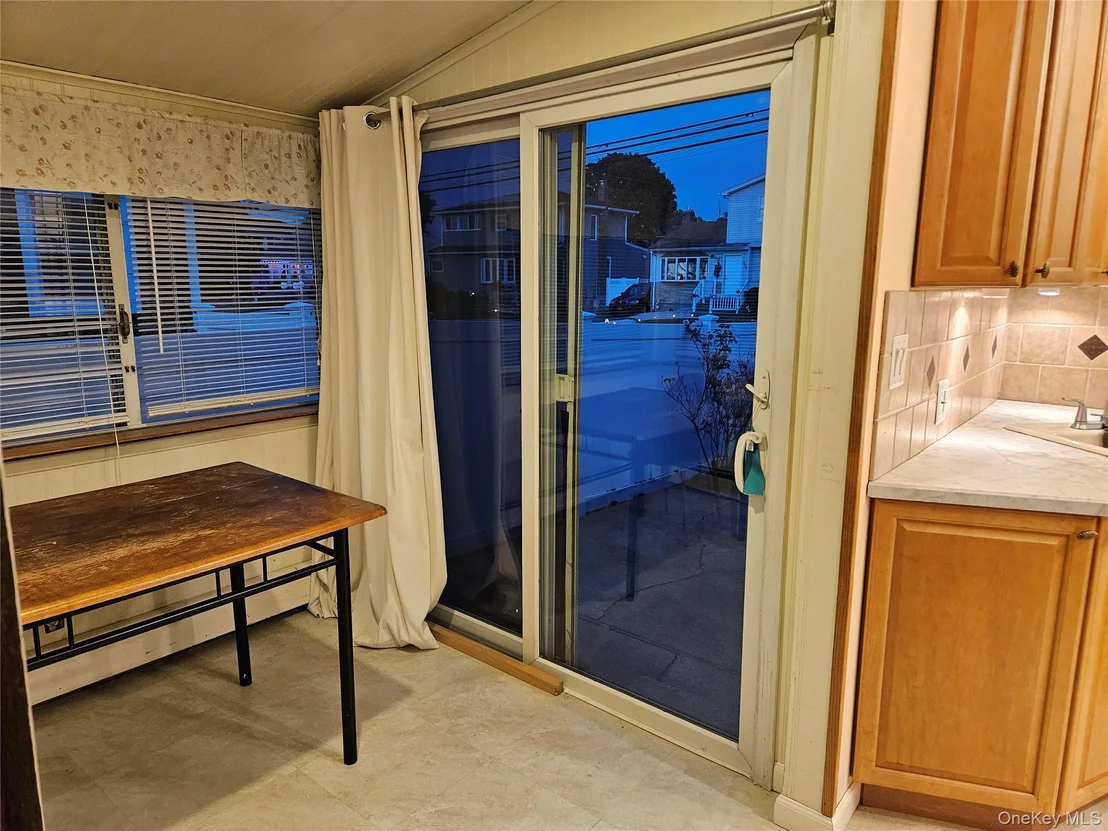 Photo of 132 Maple Avenue