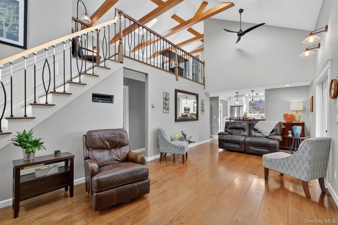 Photo of 255 Haviland Drive