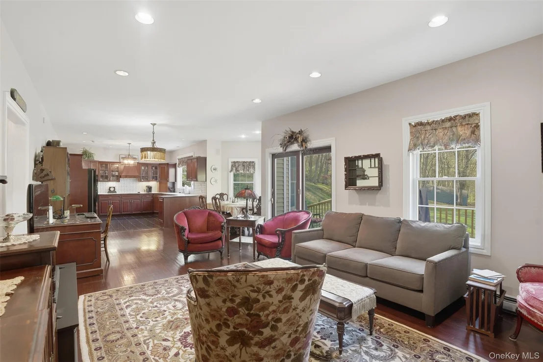 Photo of 17 Skyview Lane