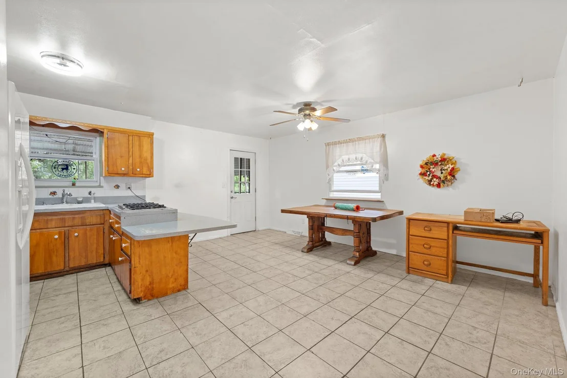 Photo of 160 Stephens Avenue