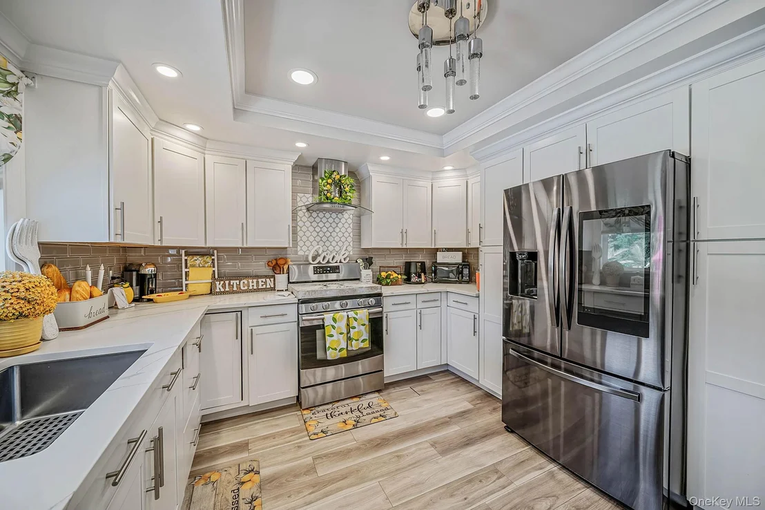 Photo of 5 Overlook Drive