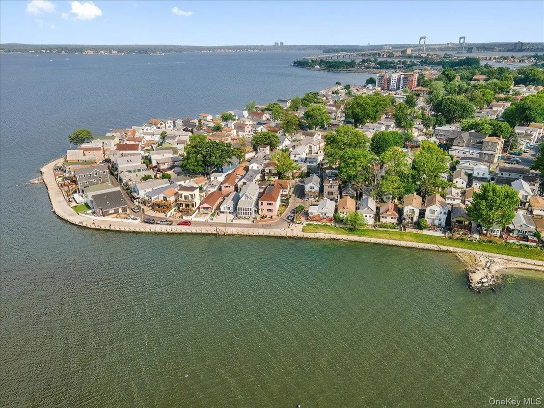 Photo of 22B Edgewater Park