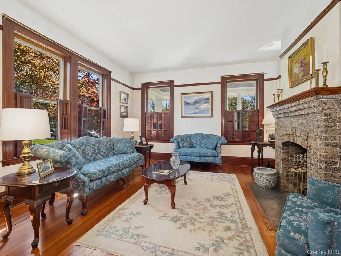 Photo of 24 Mountain Avenue
