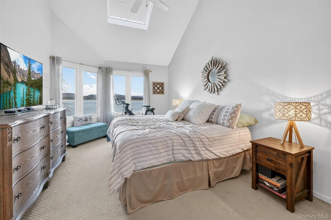 Photo of 1501 Eagle Bay Drive