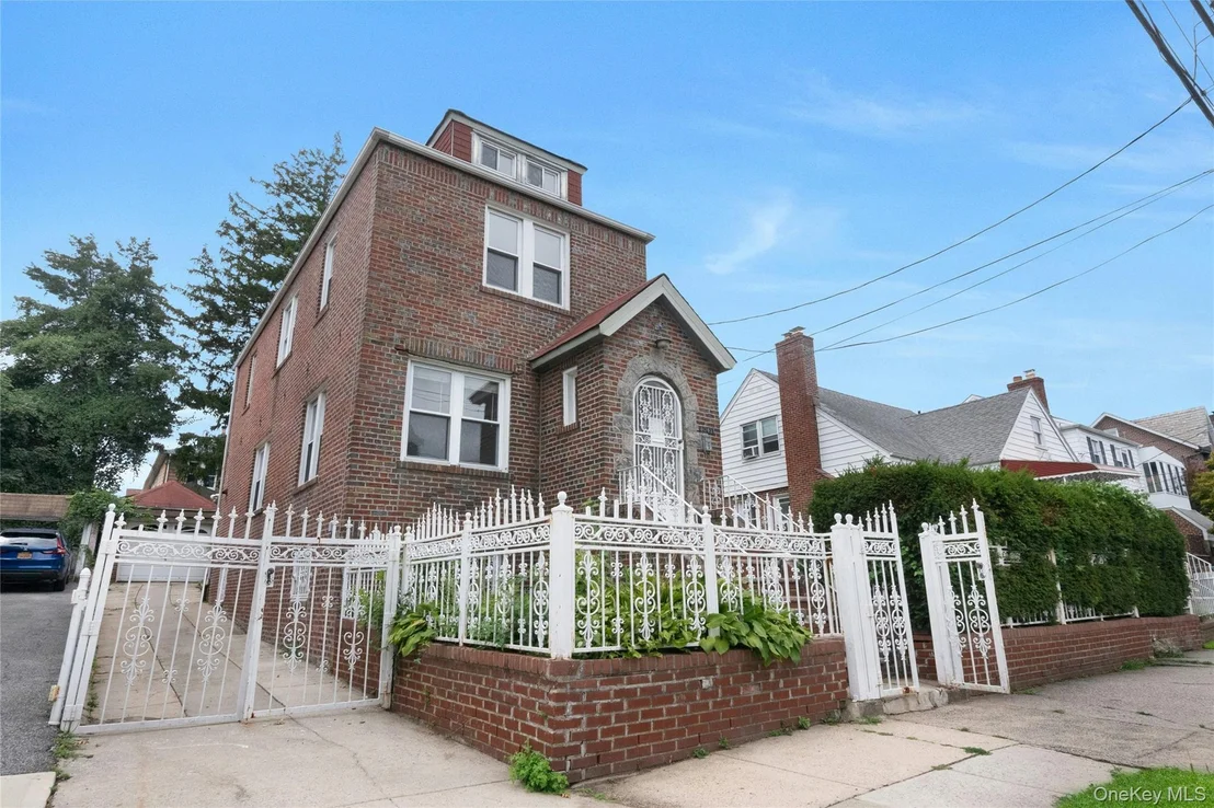 Photo of 4041 Duryea Avenue