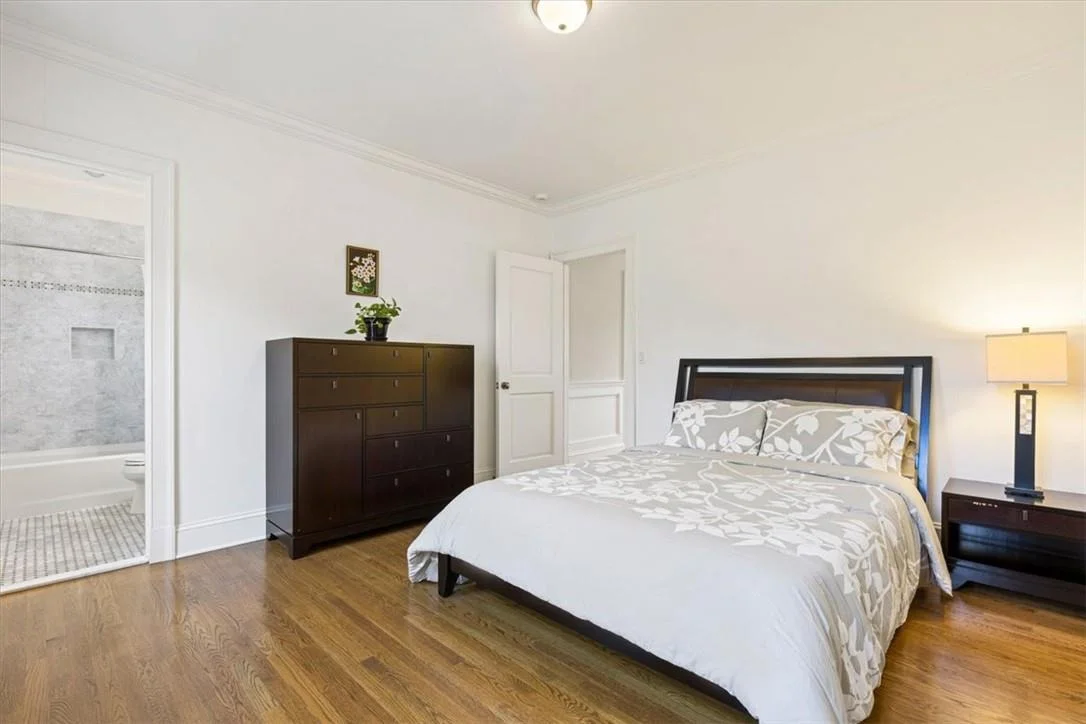 Photo of 20 Colonial Road