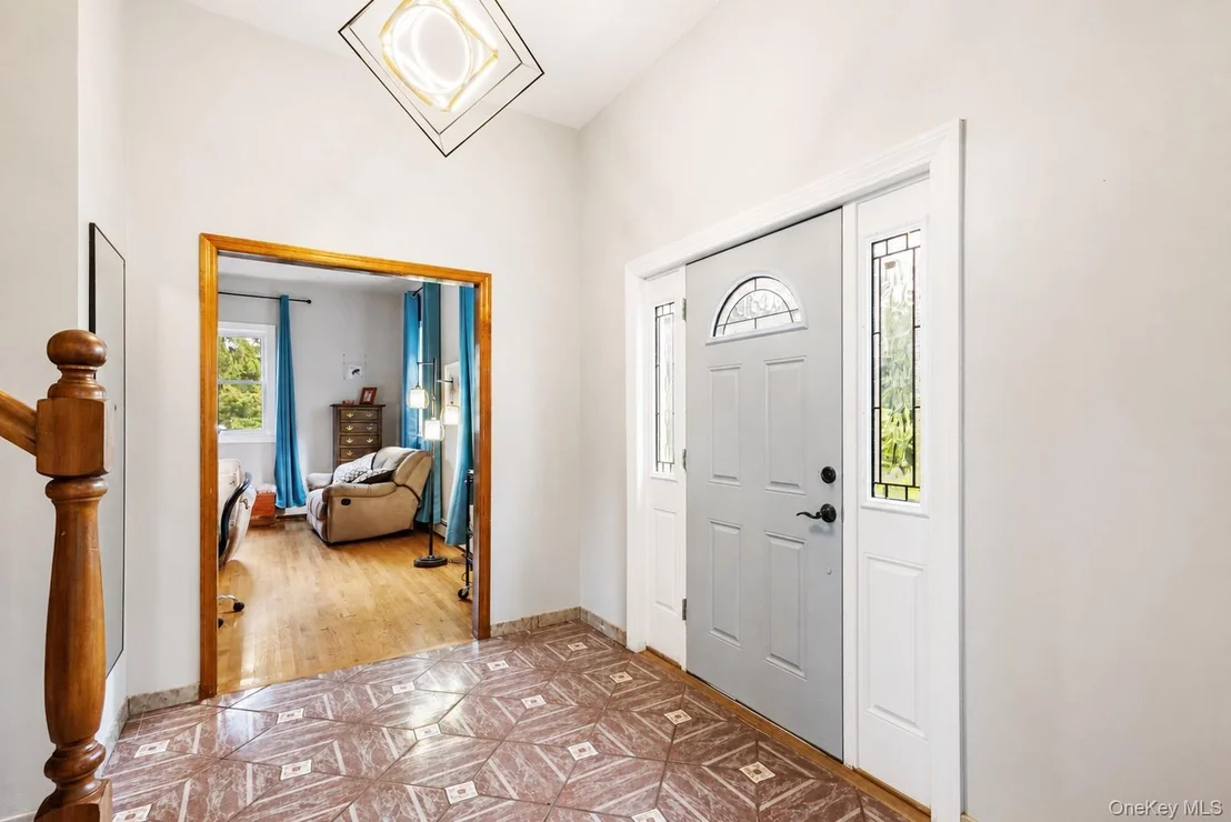 Photo of 75 Sunset Drive