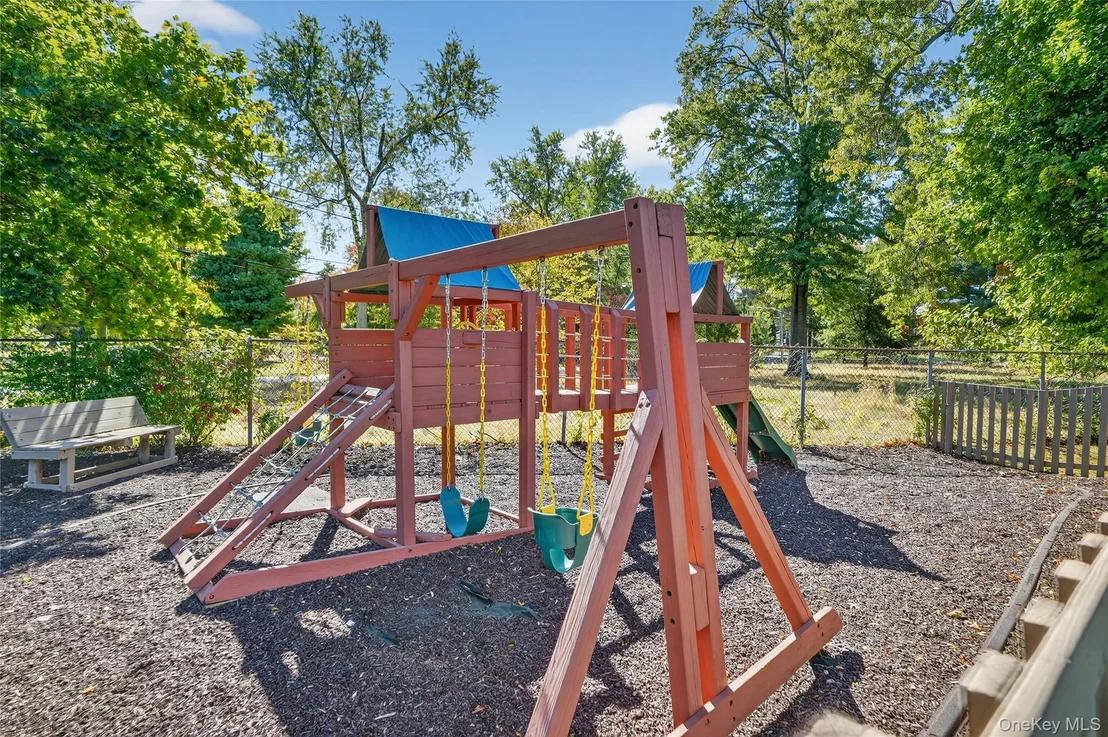 Photo of 1501 Eagle Bay Drive
