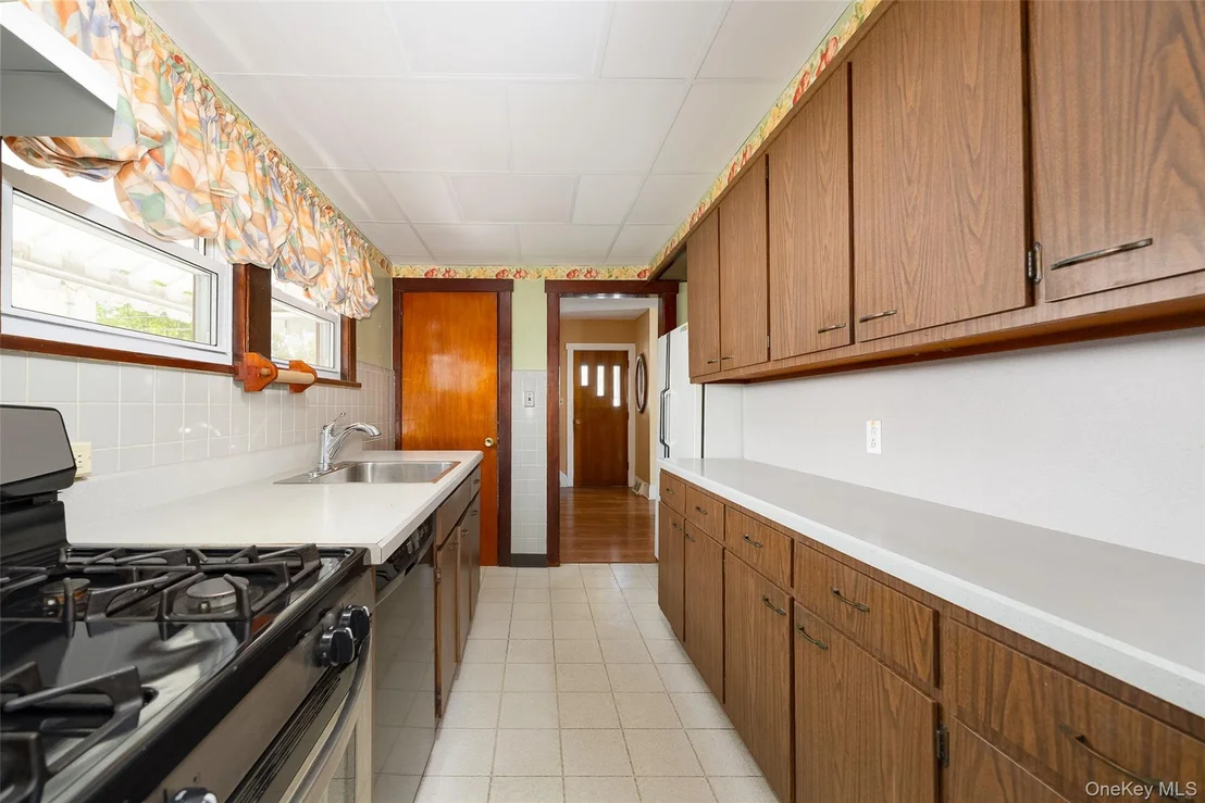 Photo of 6 Irving Avenue