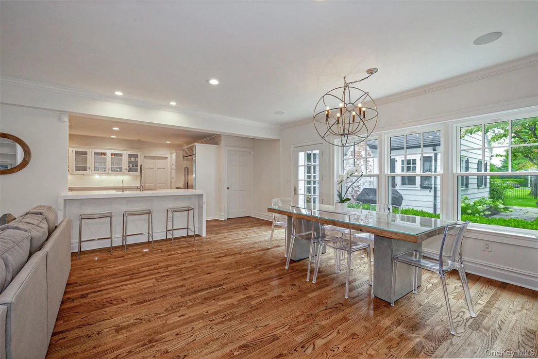 Photo of 18 Lakeside Drive