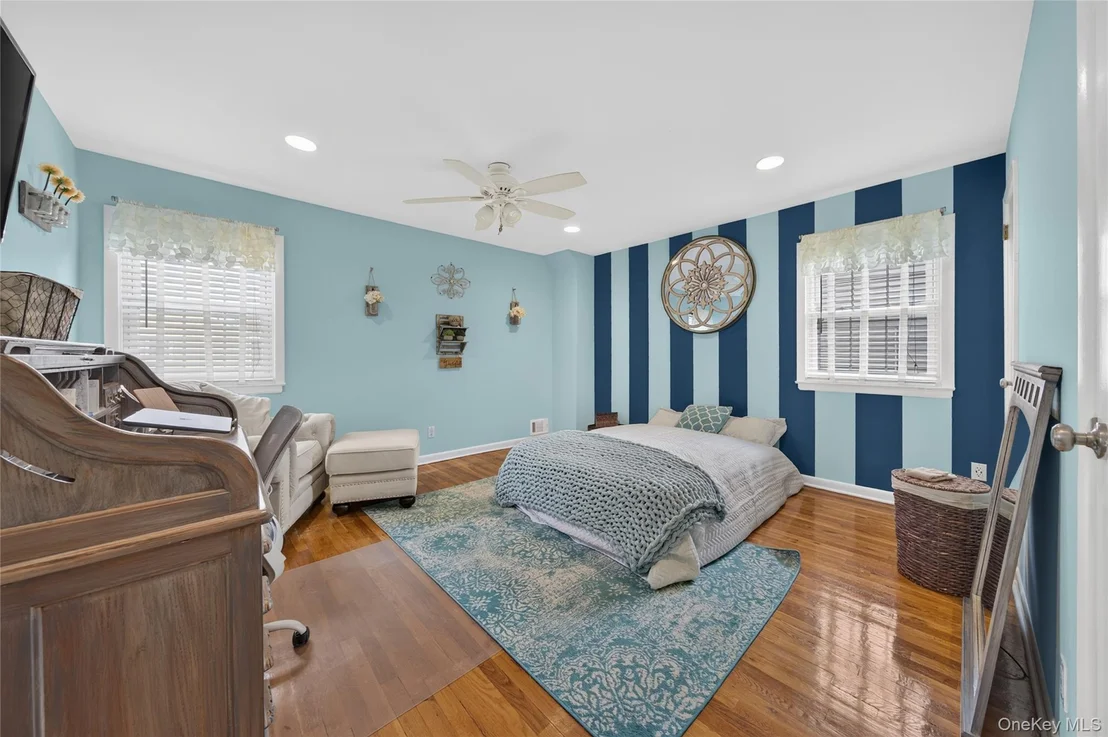 Photo of 395 Bunker Drive