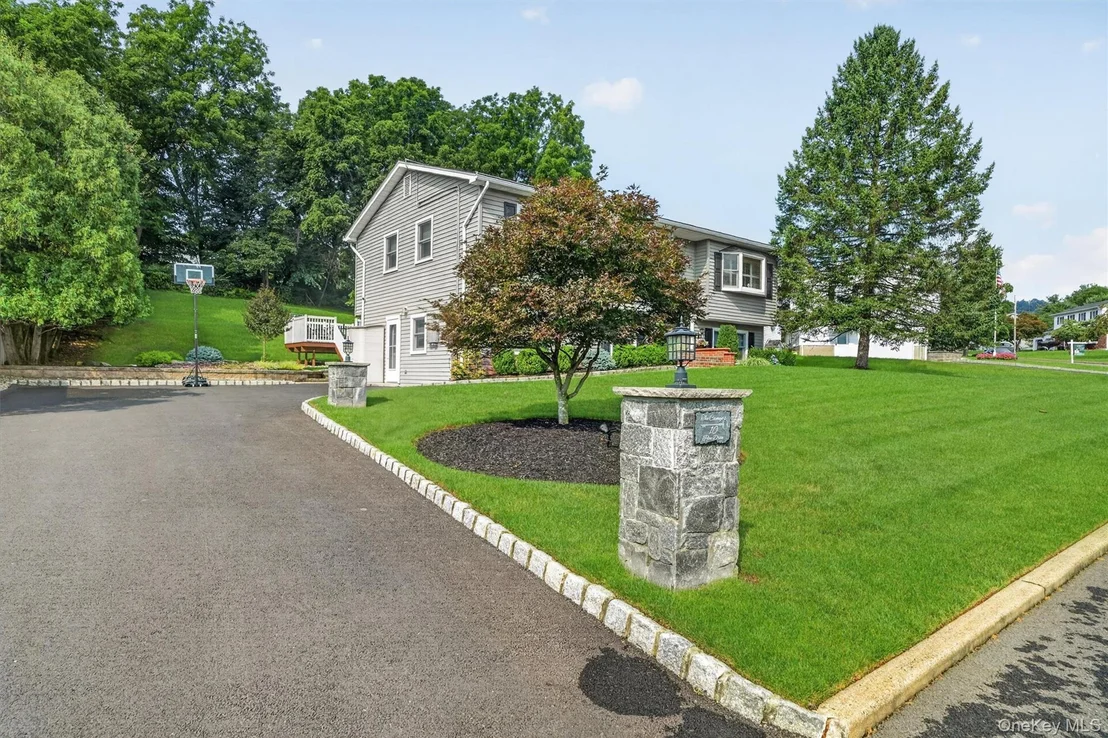 Photo of 10 Pine Drive