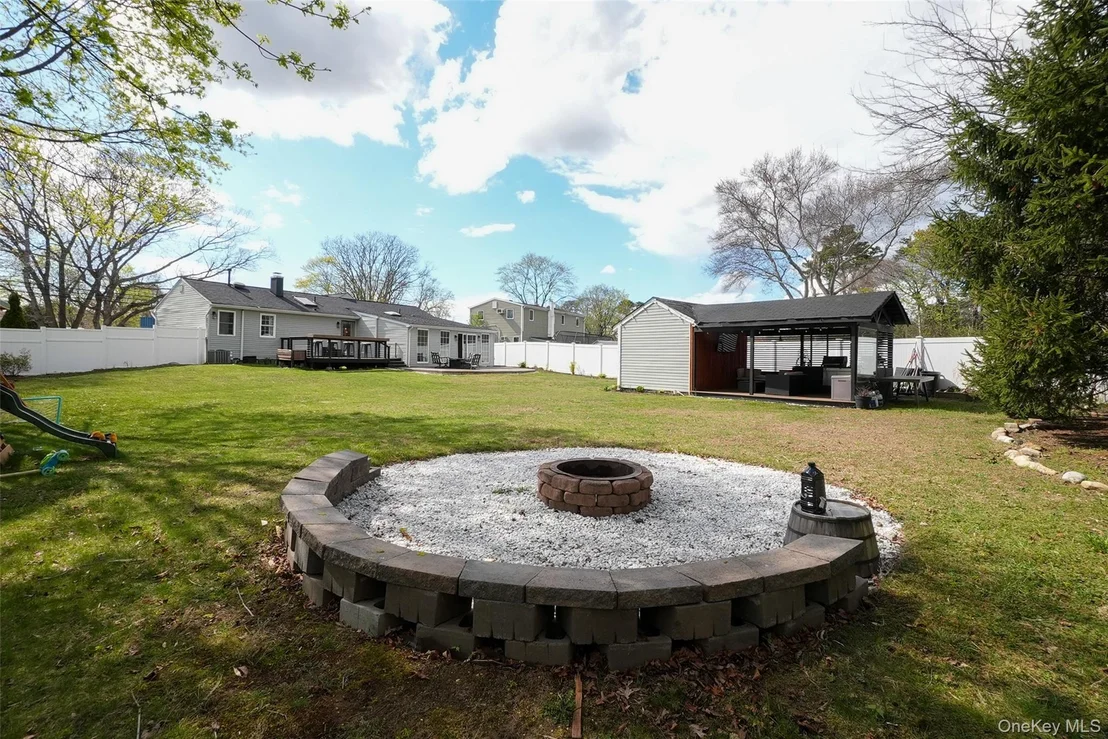Photo of 1026 Howells Road