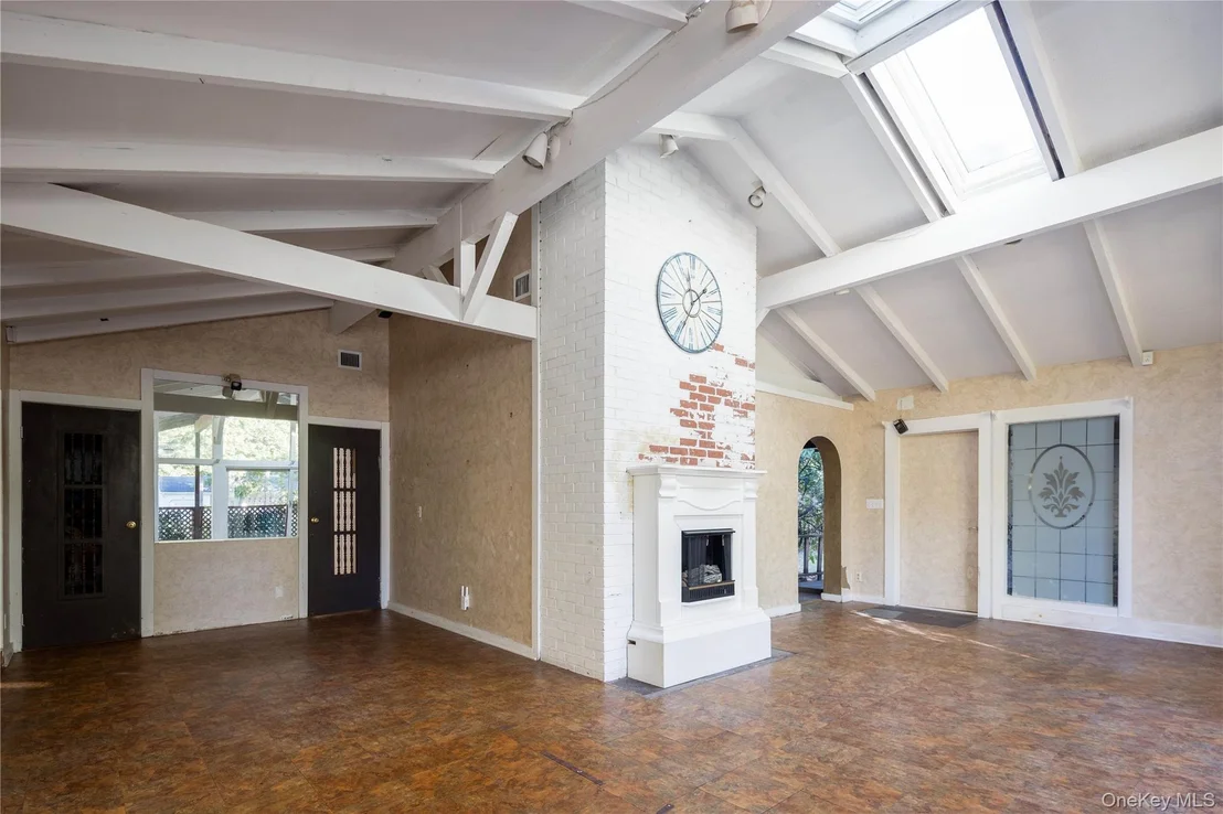 Photo of 15 Nautilus Drive