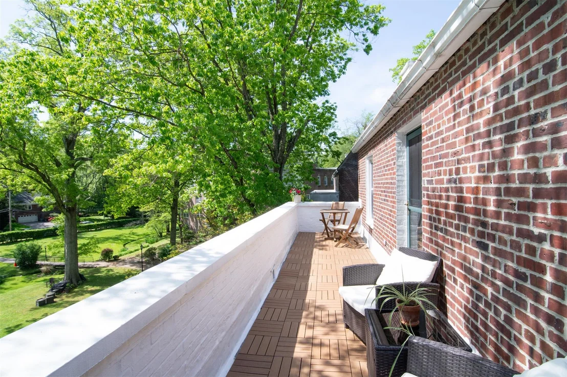 Photo of Unit 3D at 9 Sunnybrook Road