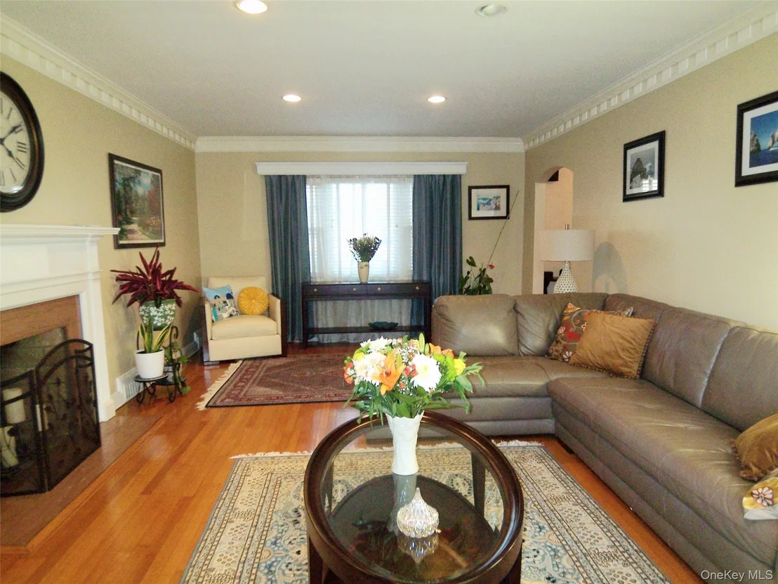 Photo of 40 Harding Parkway