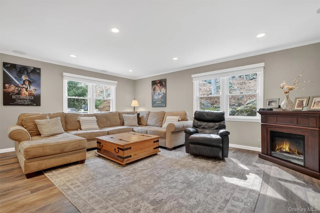 Photo of 18 Clovebrook Road