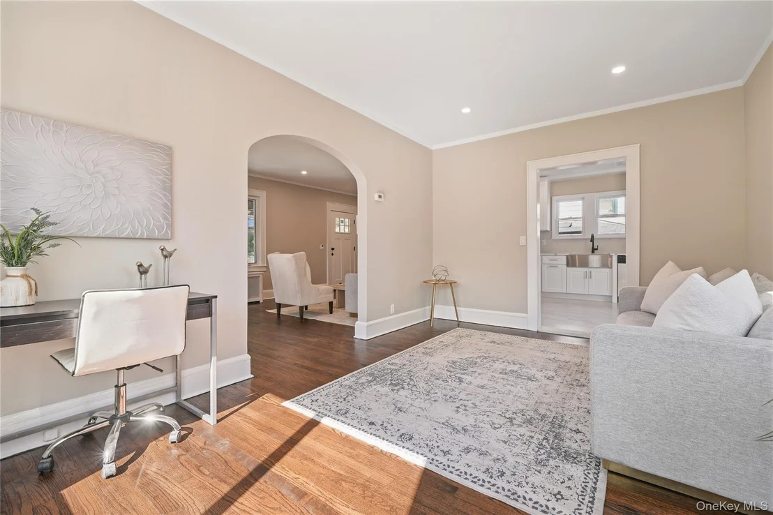 Photo of 511 Decatur Avenue
