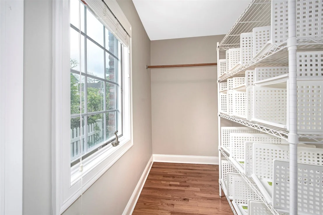 Photo of 37 Myrtle Boulevard