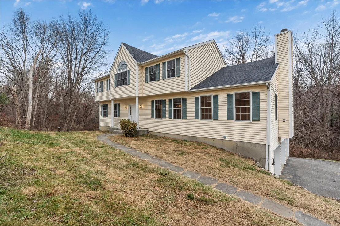 Photo of 160 Simpson Road