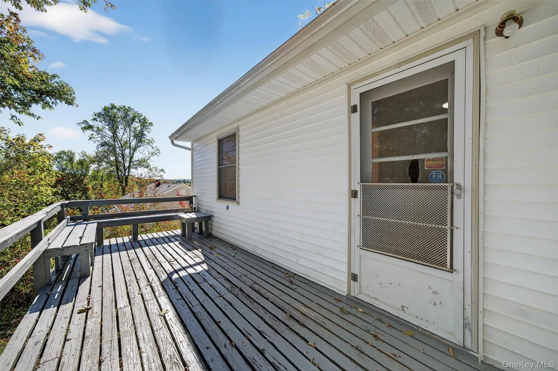 Photo of 12 Mid Oaks Drive