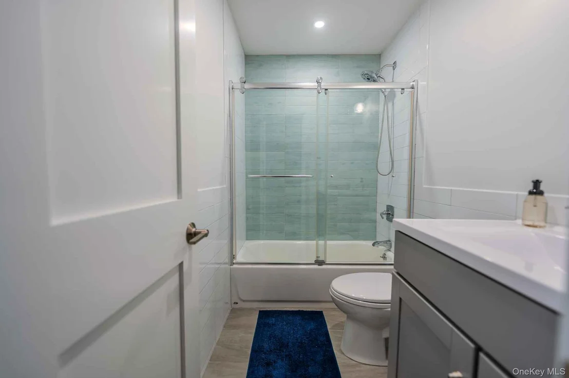Photo of 3810 Greentree Drive