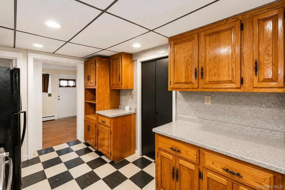 Photo of 98 Willow Avenue