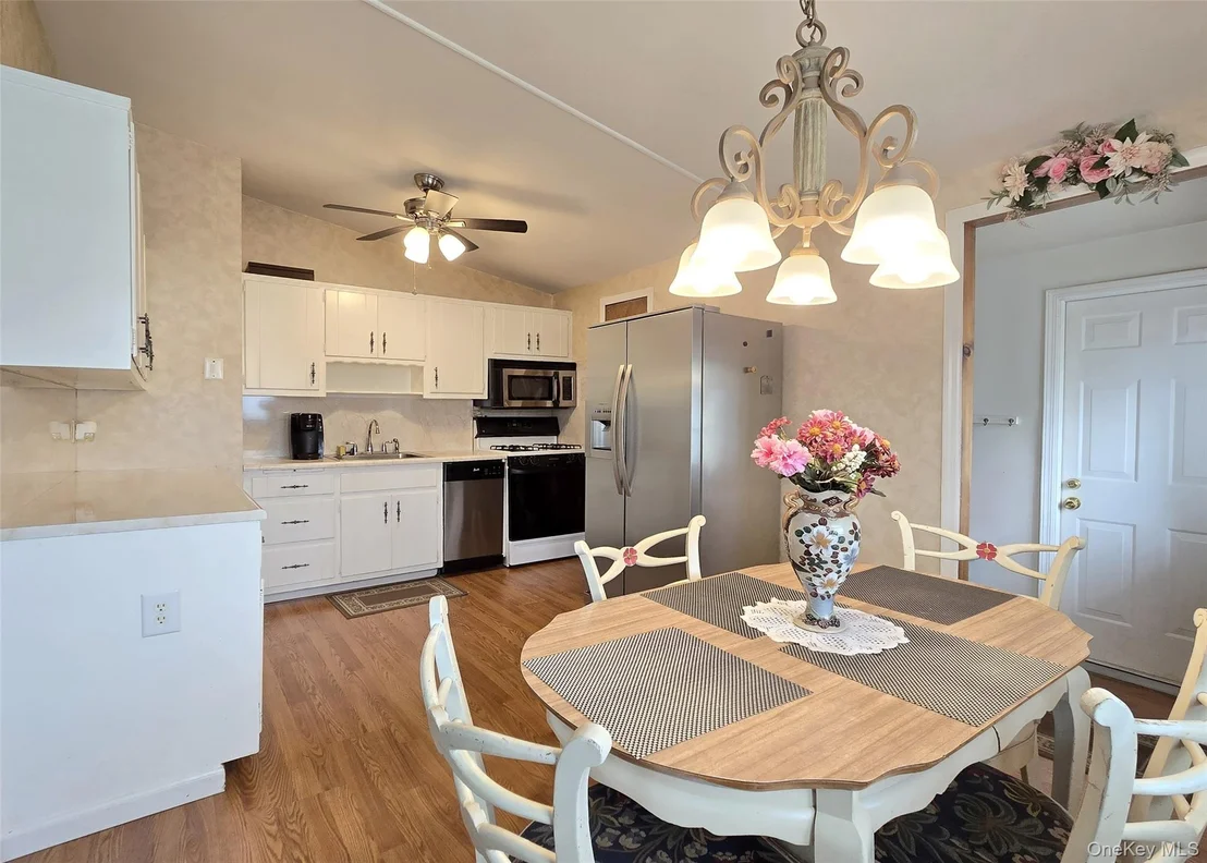 Photo of 32 Dennis Drive