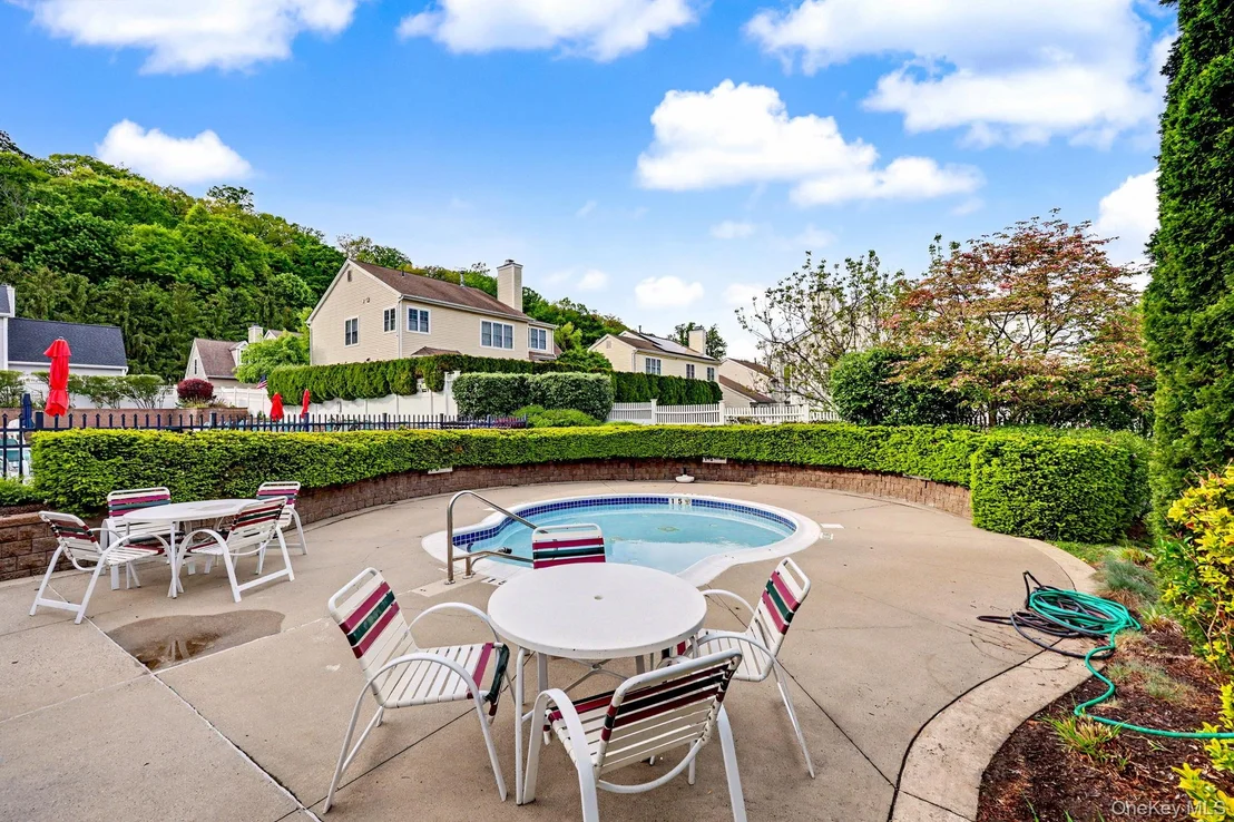 Photo of 32 Valimar Boulevard