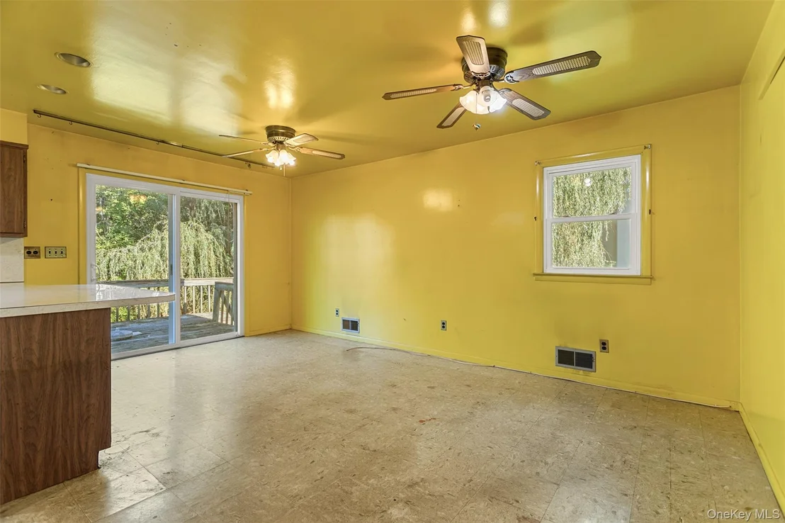 Photo of 180 Bradford Avenue