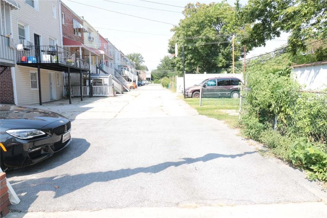 Photo of 3236 Corsa Avenue