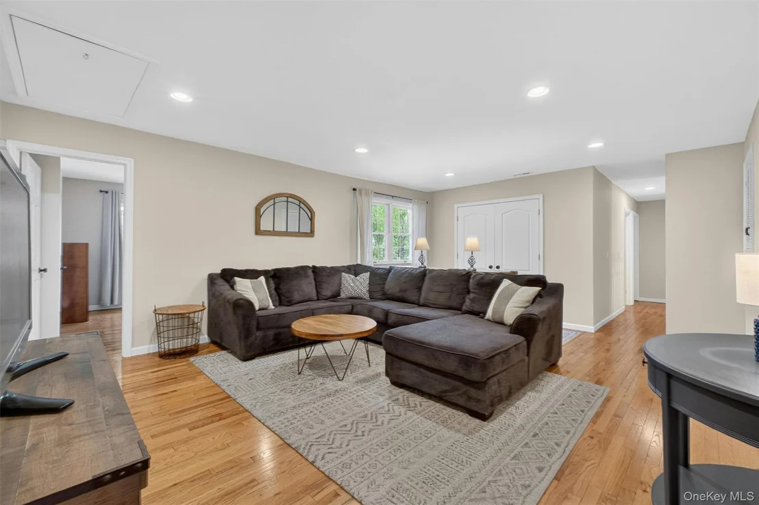 Photo of 7 Ridgewood Terrace