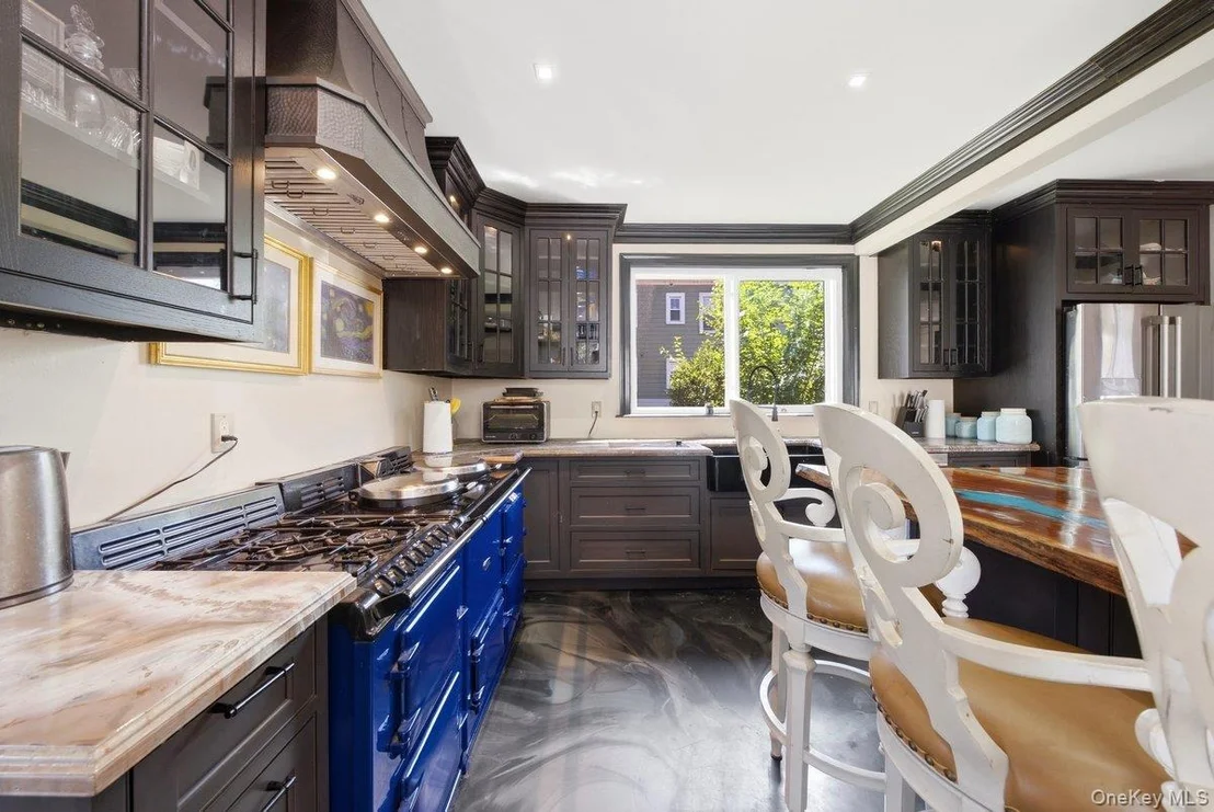 Photo of 172 Crescent Place