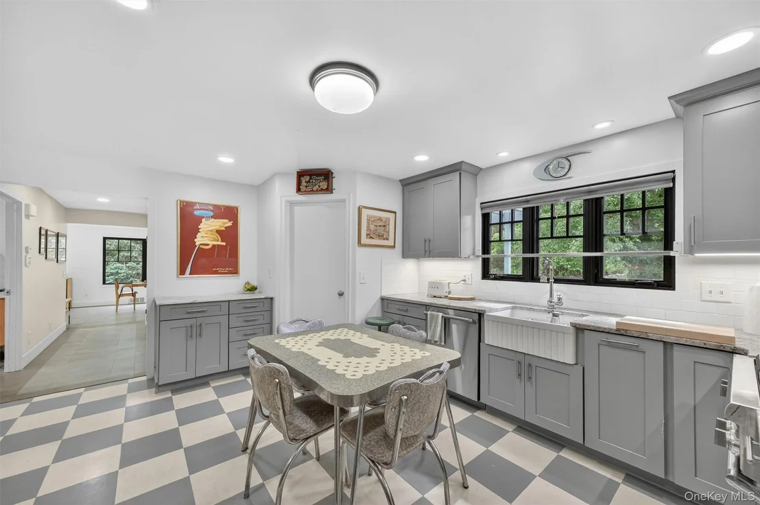 Photo of 356 Smith Road